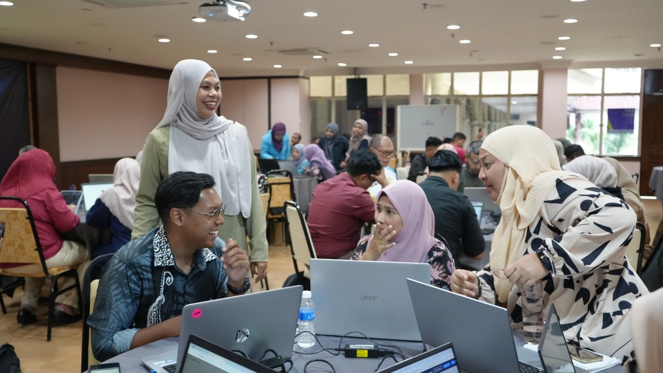 SMART APPSPenyelesaian DigitalUntuk Tugasan Harian Yang Lebih Mudah